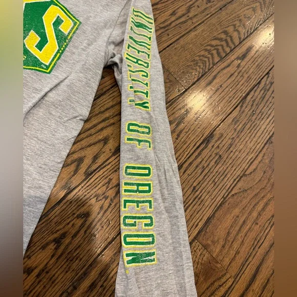Vintage Gray University of Oregon Long Sleeve Shirt - Picture 3 of 7